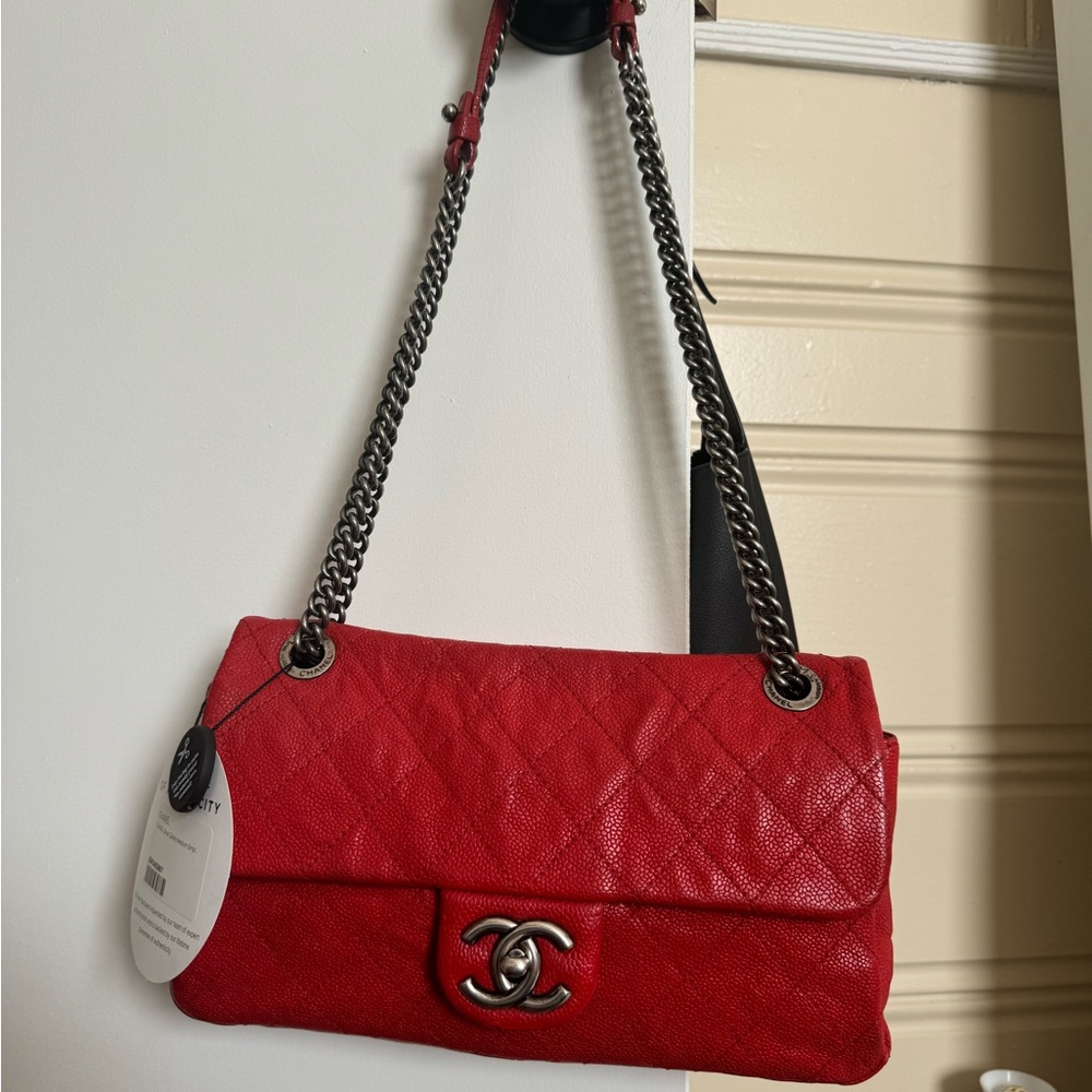 Chanel medium Simply CC